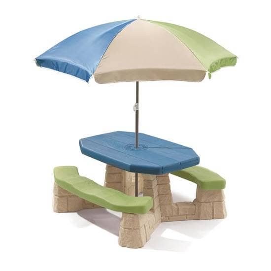 step 2 table with 4 chairs and umbrella